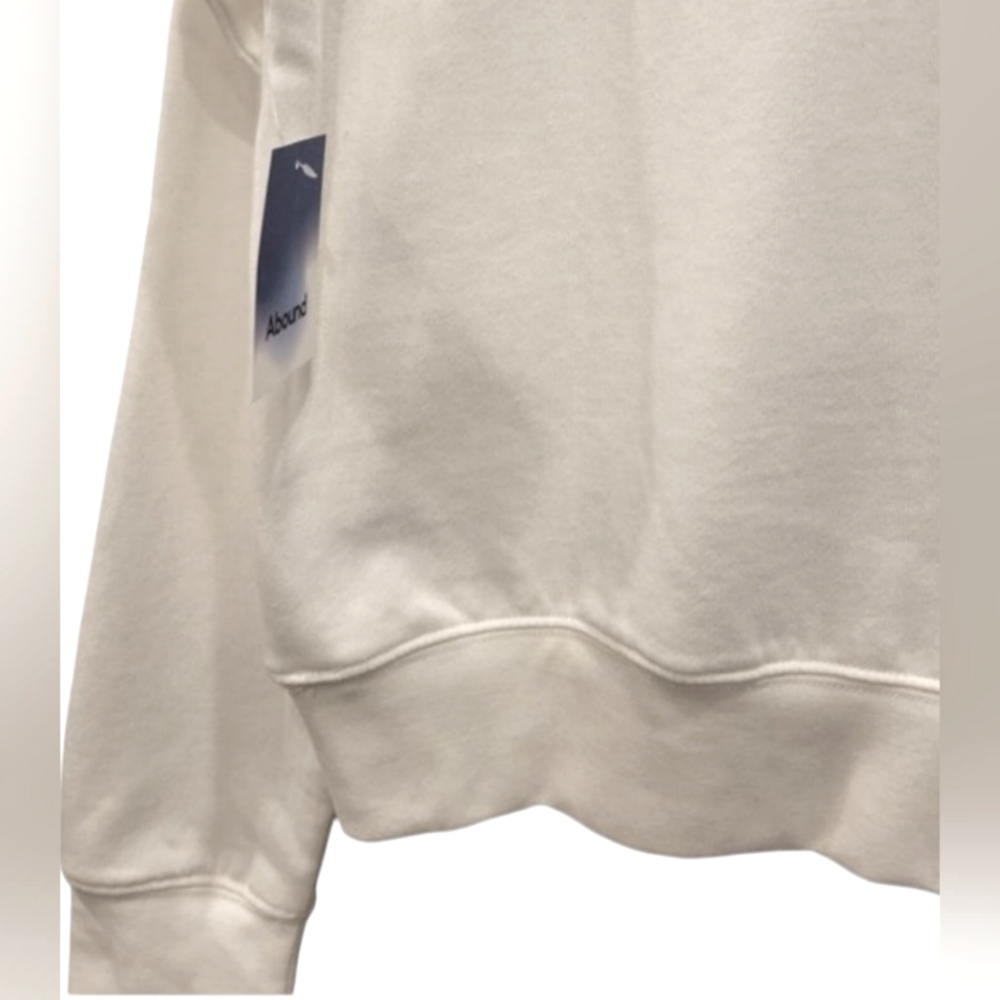 Abound NWT Women's/Juniors SweaterTop Sweatshirt Size XS Soft Long Sleeve